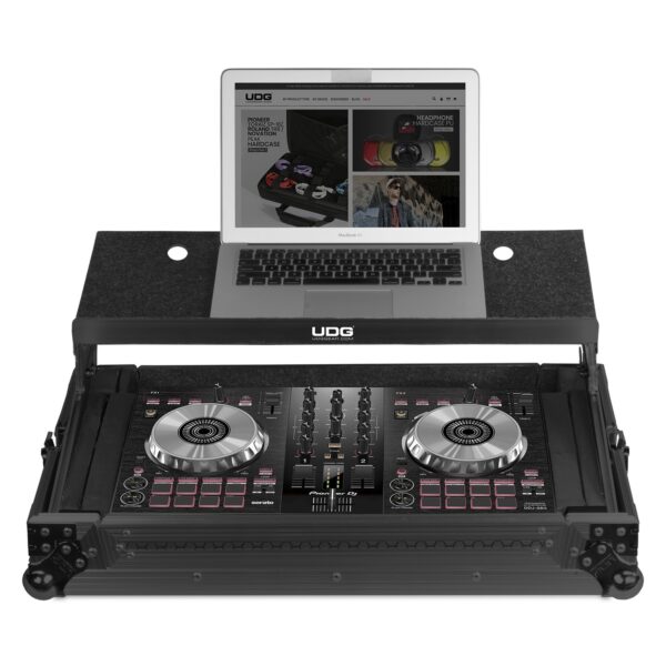 U91019BL3 UDG Ultimate Flight Case Multi Format XL Black MK3 Plus (Laptop Shelf)