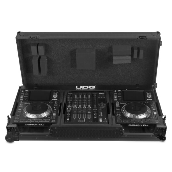 U91046BL Ultimate Flight Case Set Denon DJ SC5000/ X1800 Black Plus (Wheels)